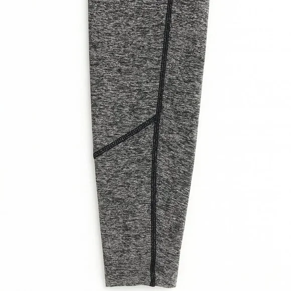 Lululemon Top - Picture 7 of 9